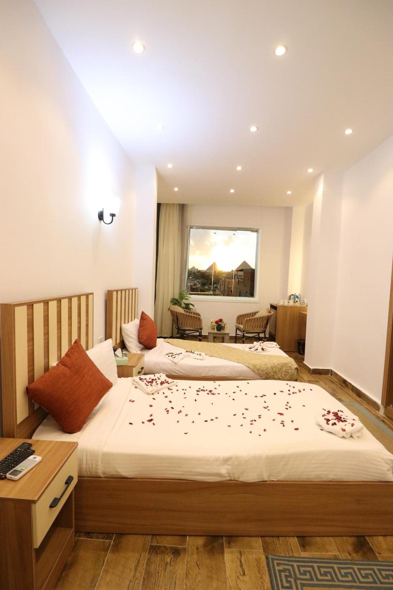 West Pyramids Hotel Kafret el-Gabal Exterior foto